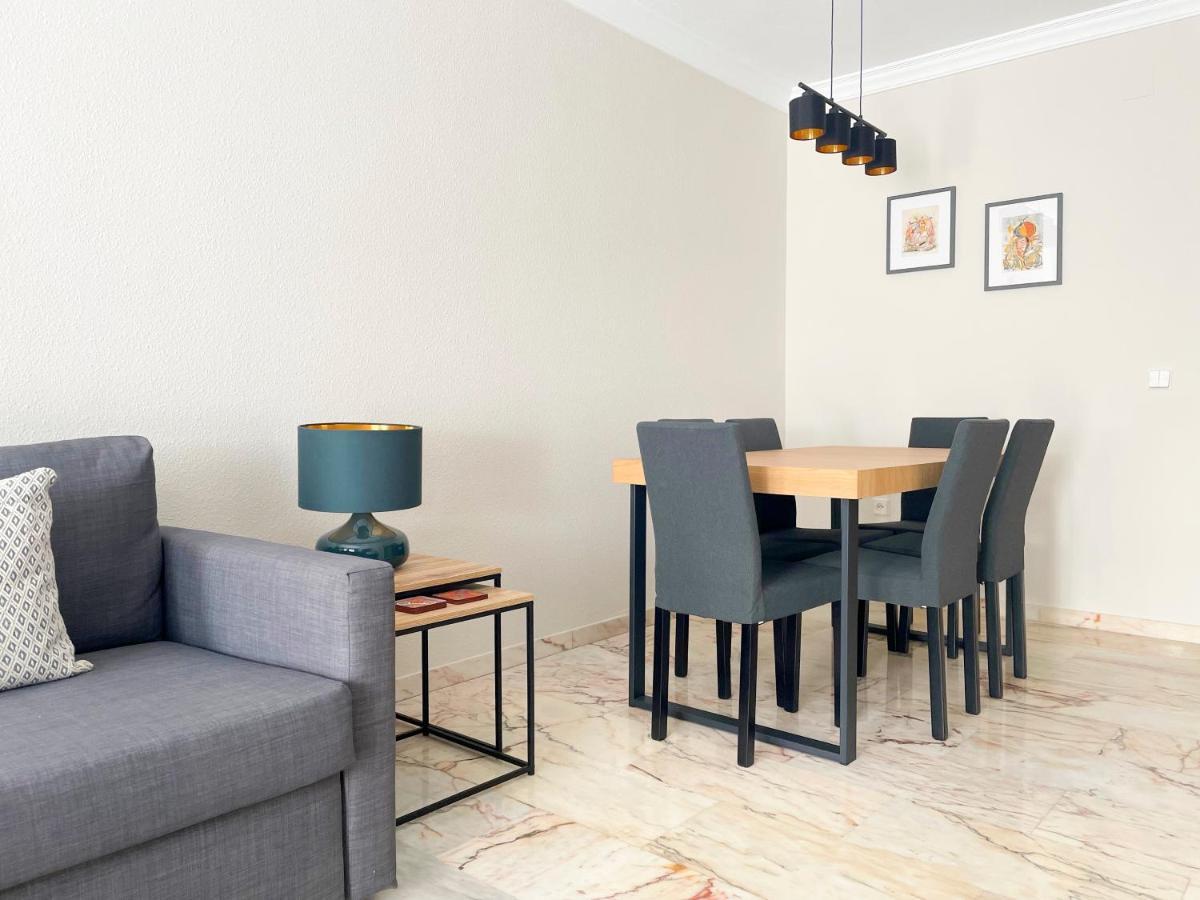 Ferienwohnung Holidays2Malaga Tomas De Echeverria 150 Mts To Beach & High Speed Wifi & Parking Exterior foto