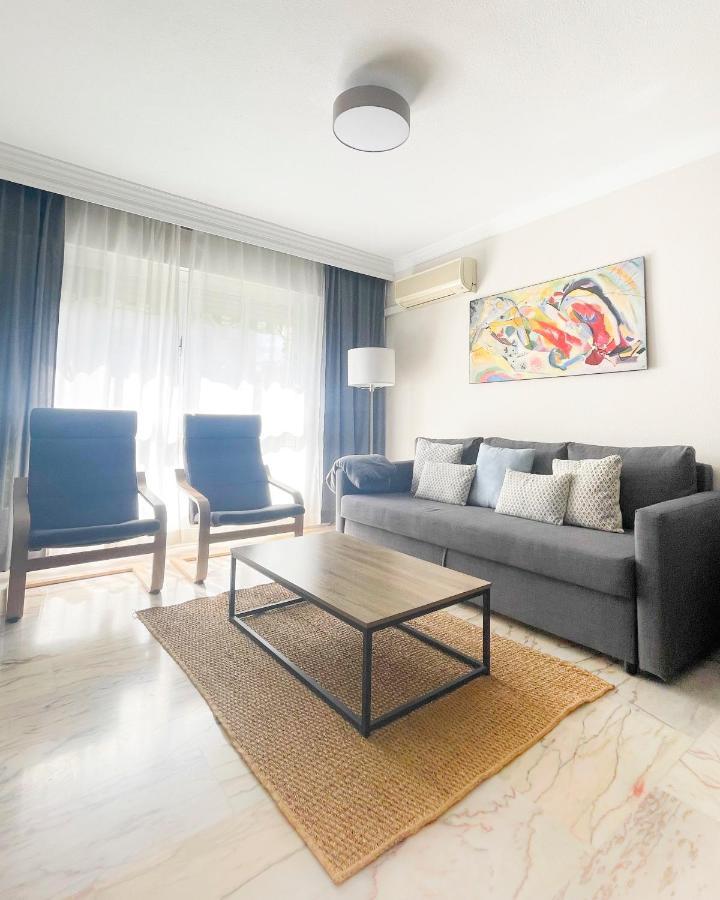 Ferienwohnung Holidays2Malaga Tomas De Echeverria 150 Mts To Beach & High Speed Wifi & Parking Exterior foto