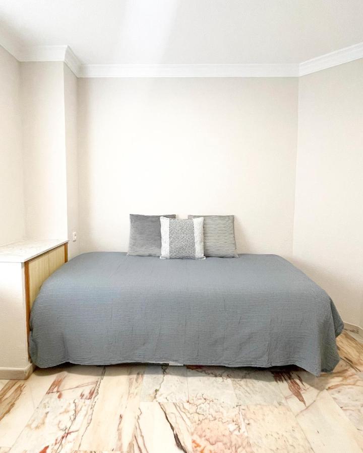 Ferienwohnung Holidays2Malaga Tomas De Echeverria 150 Mts To Beach & High Speed Wifi & Parking Exterior foto