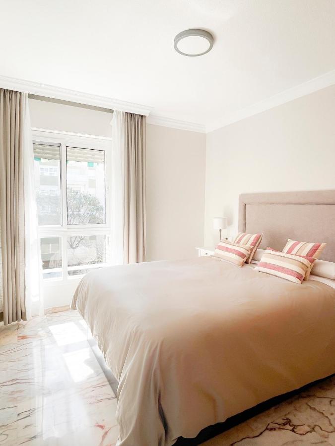 Ferienwohnung Holidays2Malaga Tomas De Echeverria 150 Mts To Beach & High Speed Wifi & Parking Exterior foto