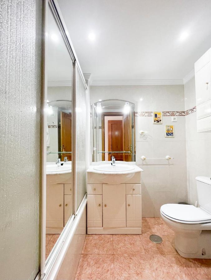Ferienwohnung Holidays2Malaga Tomas De Echeverria 150 Mts To Beach & High Speed Wifi & Parking Exterior foto